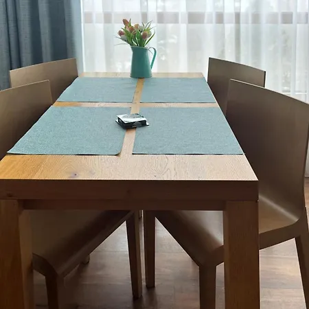 405 Ovruc Apartment
