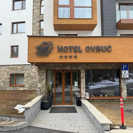 405 Ovruc 아파트 *